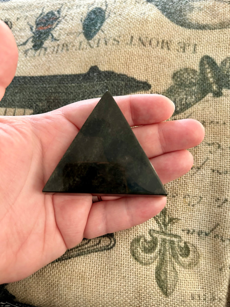 Silver Sheen Obsidian All Seeing Eye Crystal Carving | Crystals | Crystal Healing | Witchcraft | Reiki | Chakra | Wicca | Pagan | Ornament