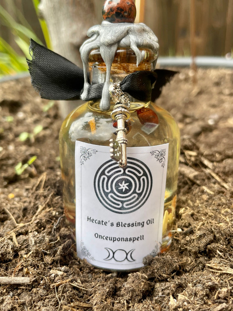 Hecate’s Blessing Ritual Spell Oil | Hekate | Offering | Goddess | Deity | Witchcraft | Wicca | Pagan | Spell Oil | Anointing | Gift | Altar