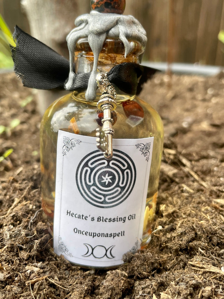 Hecate’s Blessing Ritual Spell Oil | Hekate | Offering | Goddess | Deity | Witchcraft | Wicca | Pagan | Spell Oil | Anointing | Gift | Altar