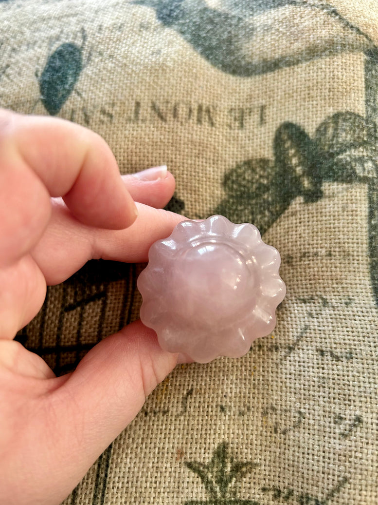 Rose Quartz Lady Body Mushroom Crystal Carving | Fairy | Fae | Reiki | Chakra | Crystal Healing | Gemstones | Witchcraft | Wicca | Pagan