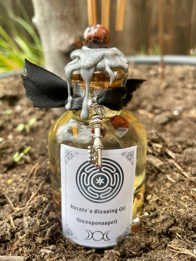 Hecate’s Blessing Ritual Spell Oil | Hekate | Offering | Goddess | Deity | Witchcraft | Wicca | Pagan | Spell Oil | Anointing | Gift | Altar