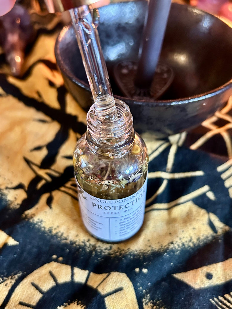 Protection Spell Oil for anointing on candles, tools and crystals Daily Therapeutic Therapy Healthy Wellness Aromatherapy Essential