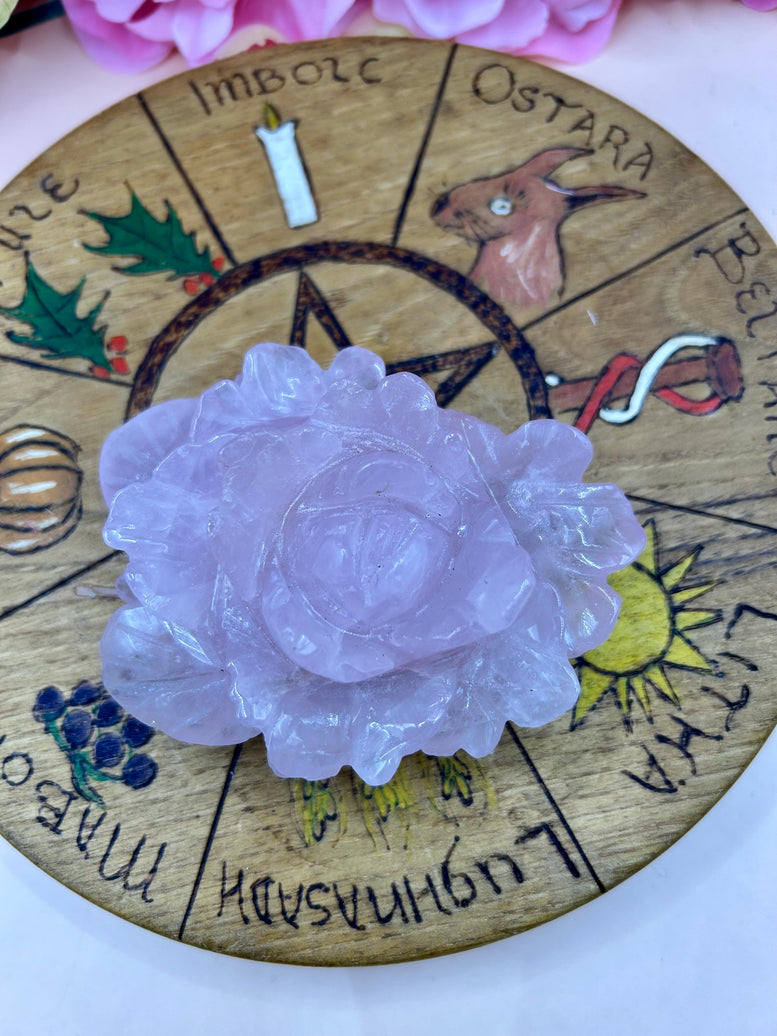 Rose Quartz Rose Crystal Carving | Flower | Witchcraft | Wiccan | Pagan | Home Decor | Ornament | Gift | Healing Crystals | Chakra | Reiki