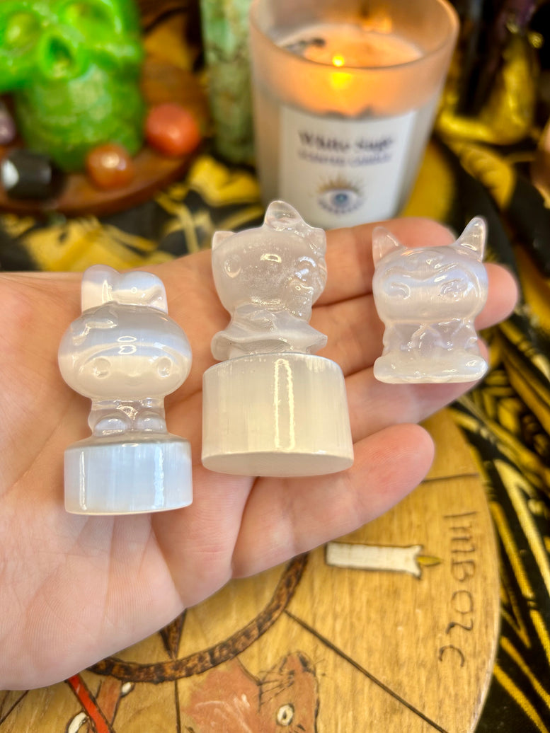 Kitty Selenite Crystal Carvings | Cats | Crystals | Reiki | Chakra | Spirituality | Witchy | Wicca | Pagan | Ornament | Gift | Sanrio | Cute