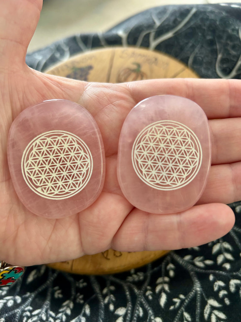 Flower of Life Crystal Palm Stone | Reiki | Chakra | | Crystals | Wicca | Pagan | Spirituality | Quartz | Witchy | Meditation | Palm Stones