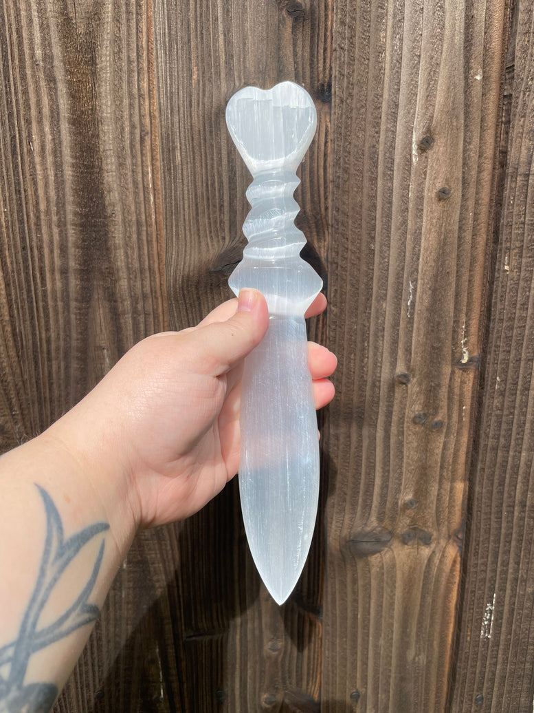 Selenite Lrg Ritual Knife - Spiral (25cm)