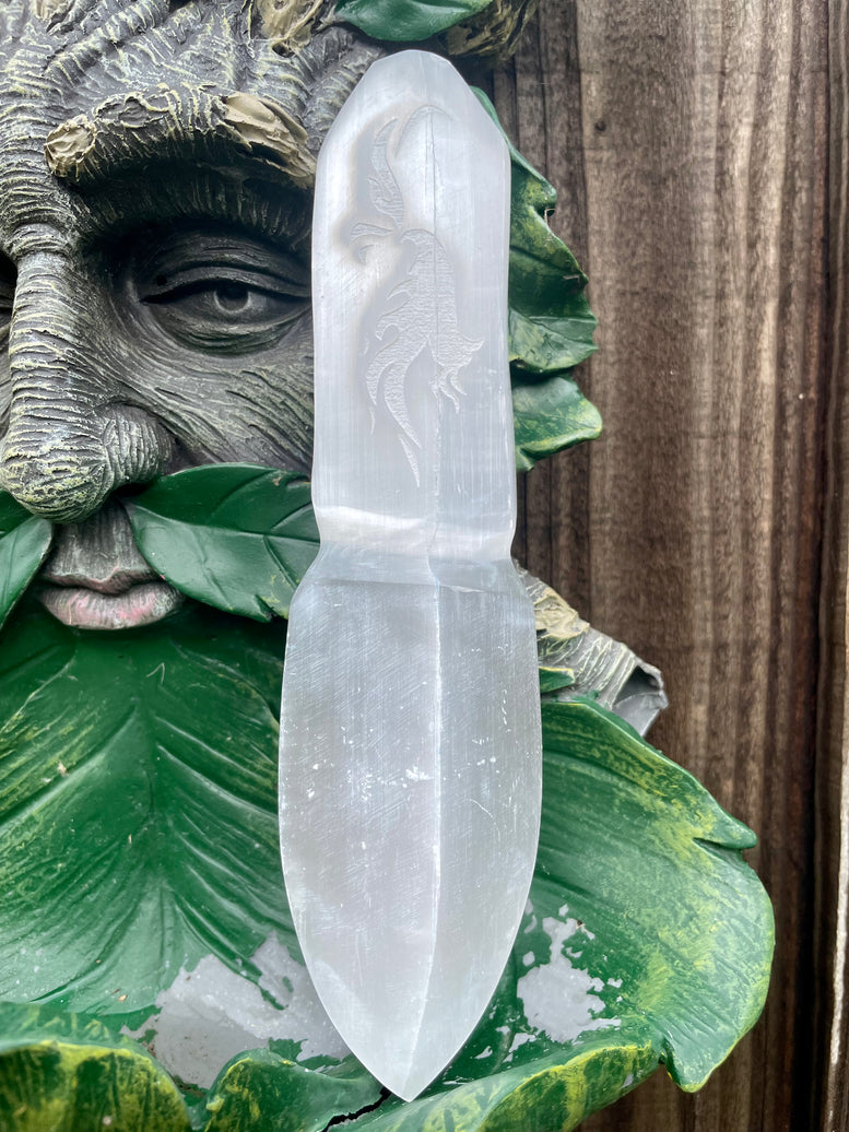 Selenite Ritual Knife - Letting go of the past | Selenite Wand | Ceremonial | Altar | Crystals | Witchcraft | Wicca | Pagan | Athame | Gift