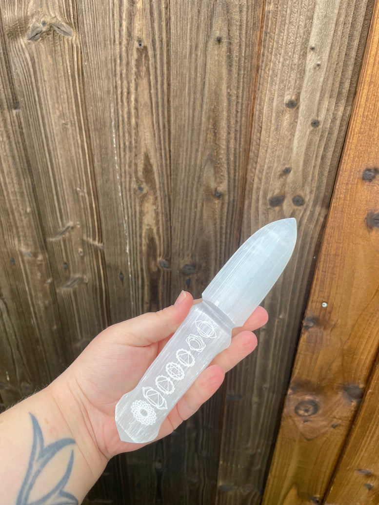 Selenite Ritual Knife - Chakra | Selenite Wand | Ceremonial | Altar | Crystals | Witchcraft | Wicca | Pagan | Magical knife | Gift | Athame