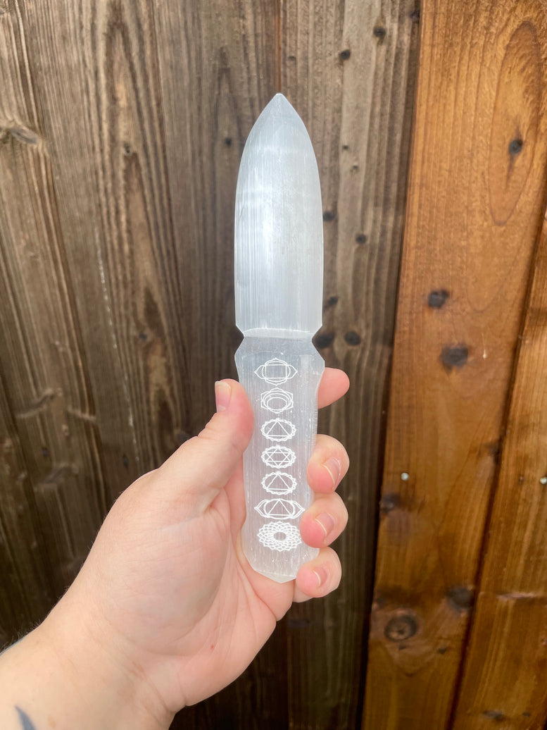Selenite Ritual Knife - Chakra | Selenite Wand | Ceremonial | Altar | Crystals | Witchcraft | Wicca | Pagan | Magical knife | Gift | Athame