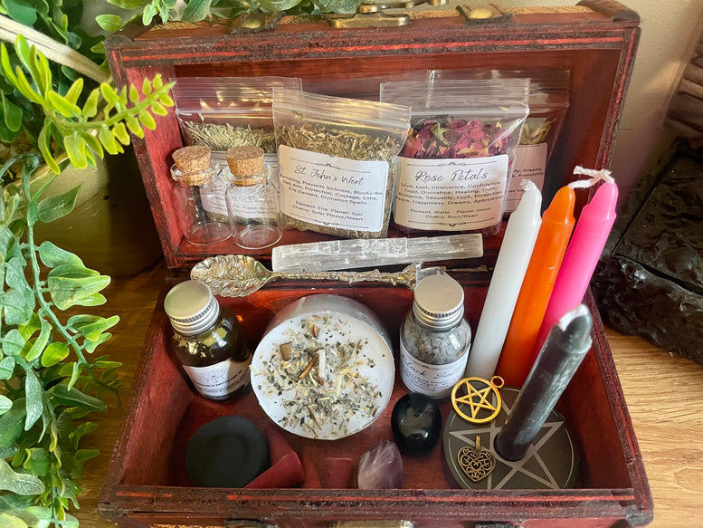 Witches Starter Kit Chest of Supplies | Gift set | Apocathery | Candles | Incense | Witchcraft | Wiccan | Pagan | Magic | Oils | Herbs