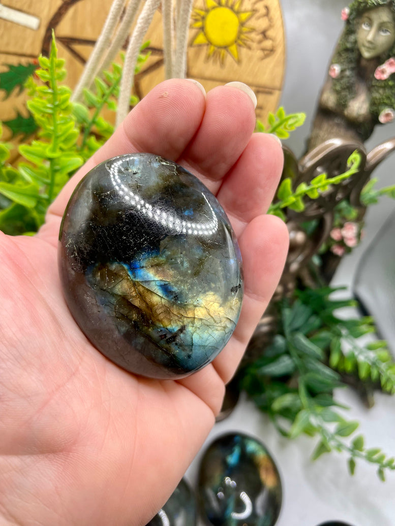 High Grade Flashy Labradorite Polished Palm Stones | Crystals | Reiki | Chakra | Gemstones | Shiny Rainbow Crystal | Home Decor | Rainbow