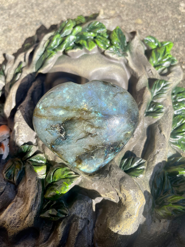 Natural Labradorite Heart | 7cm | Crystal | Crystal Healing | Reiki | Chakra | Ornament | Divination | Witchcraft | Wiccan | Pagan | Gift