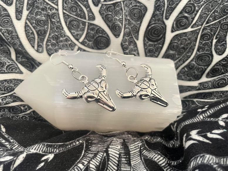 The Horned God Charm Dangle Earrings | Jewellery | Earrings | Wiccan | Pagan | Witchy | Spiritually | Baphomet | Cernunnos | Alloy | Silver
