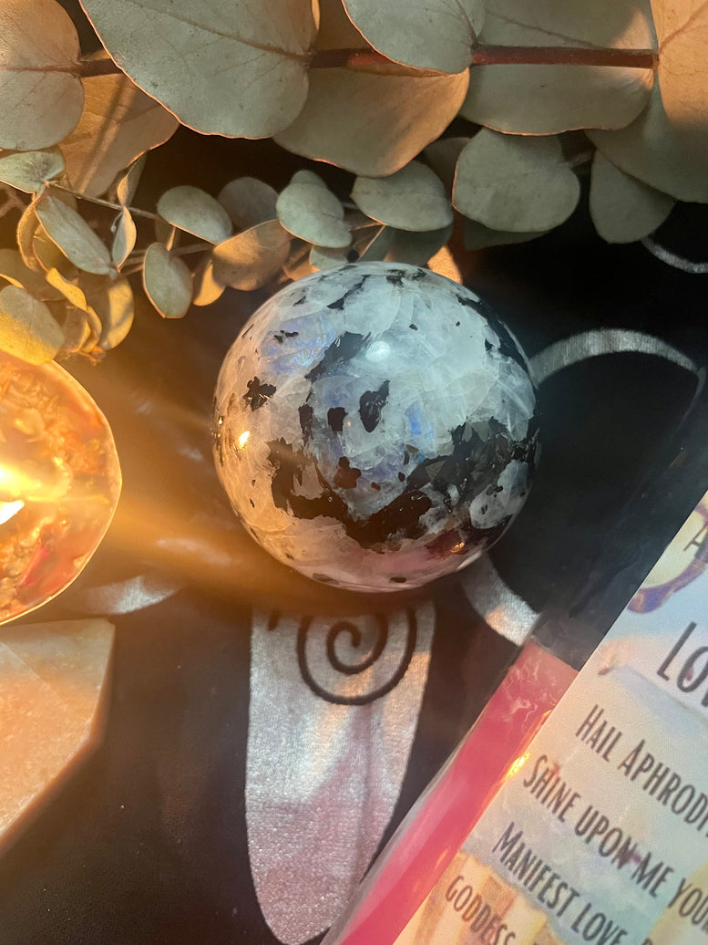 7cm Rainbow Moonstone Flashy Sphere/Crystal Ball | Gemstones | Rocks | Witchcraft | Wiccan | Pagan | Healing | Reiki | Chakra | Gift | Goth