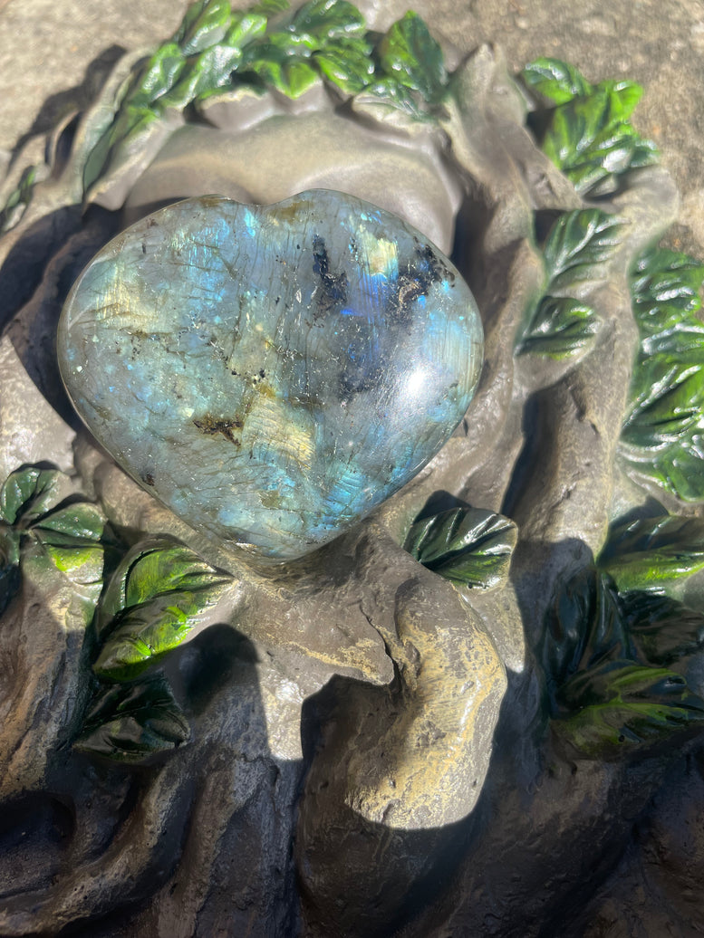 Natural Labradorite Heart | 7cm | Crystal | Crystal Healing | Reiki | Chakra | Ornament | Divination | Witchcraft | Wiccan | Pagan | Gift