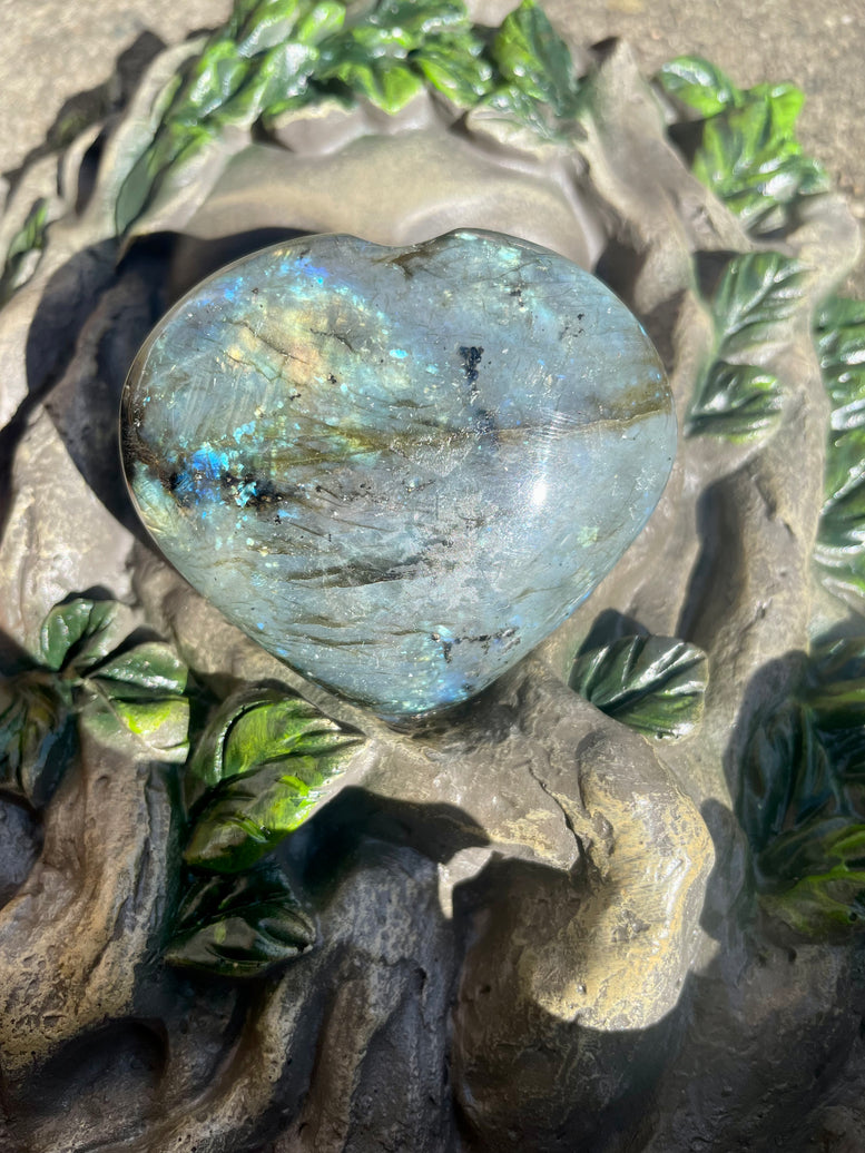 Natural Labradorite Heart | 7cm | Crystal | Crystal Healing | Reiki | Chakra | Ornament | Divination | Witchcraft | Wiccan | Pagan | Gift