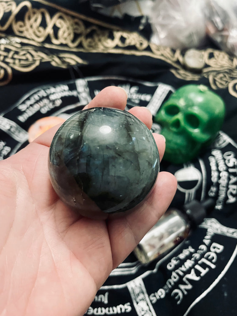 Natural Labradorite Sphere/Ball | 5cm | Crystal | Crystal Ball | Reiki | Chakra | Scrying | Divination | Witchcraft | Wiccan | Pagan | Gift