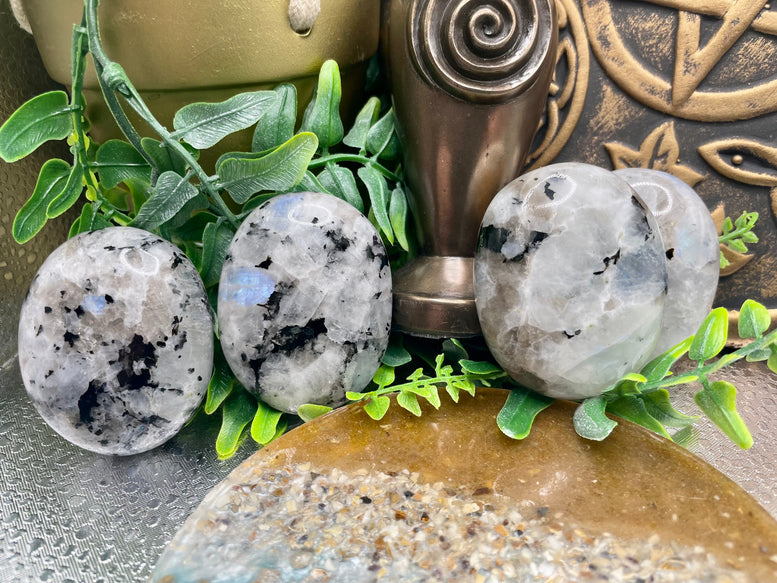 High Grade Flashy Rainbow Moonstone Palm Stones | Crystals | Reiki | Chakra | Healing | Witchcraft | Wiccan | Pagan | Stones | Gemstones
