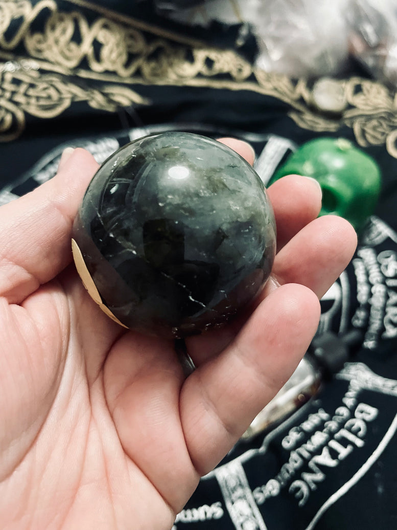 Natural Labradorite Sphere/Ball | 5cm | Crystal | Crystal Ball | Reiki | Chakra | Scrying | Divination | Witchcraft | Wiccan | Pagan | Gift