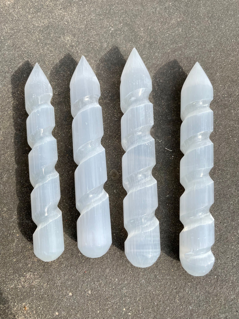 16 by 2cm Pointed Selenite Wand | Crystals | Crystal Healing | Chakra | Reiki | Witchcraft | Wiccan | Pagan | Third Eye | Purity | Charging
