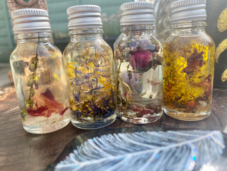 Spell Oils Gift Set | Love/Self Love, | Sex Lust | Third Eye Awakening | Intuition | Full Moon | Spell Oils | Ritual Oil | Witchcraft