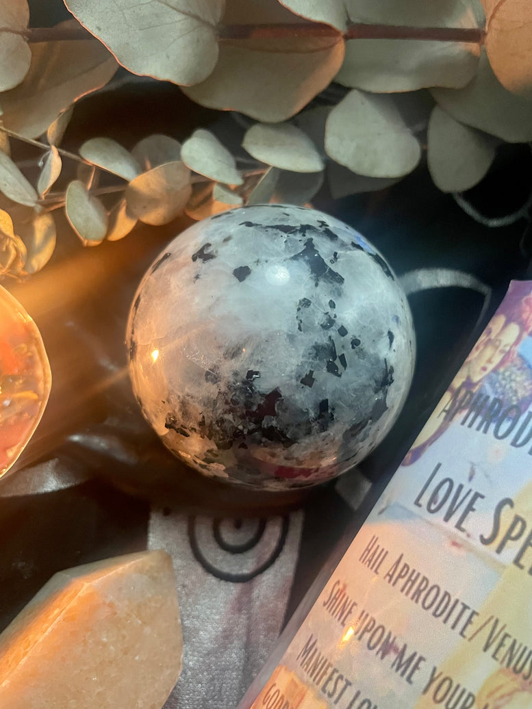 7cm Rainbow Moonstone Flashy Sphere/Crystal Ball | Gemstones | Rocks | Witchcraft | Wiccan | Pagan | Healing | Reiki | Chakra | Gift | Goth