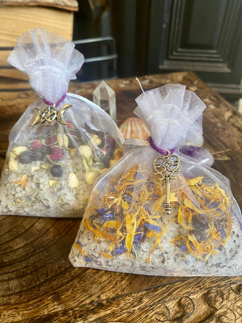 Third Eye Awakening & a Full Moon Ritual Bath Tea Gift Set | Witchcraft | Wiccan | Pagan | Bath Salts | Aromatherapy | Herbs