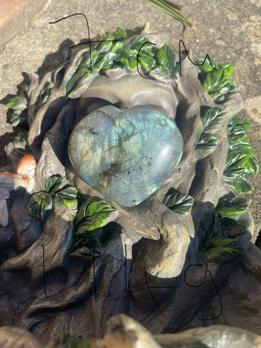 Natural Labradorite Heart | 7cm | Crystal | Crystal Healing | Reiki | Chakra | Ornament | Divination | Witchcraft | Wiccan | Pagan | Gift