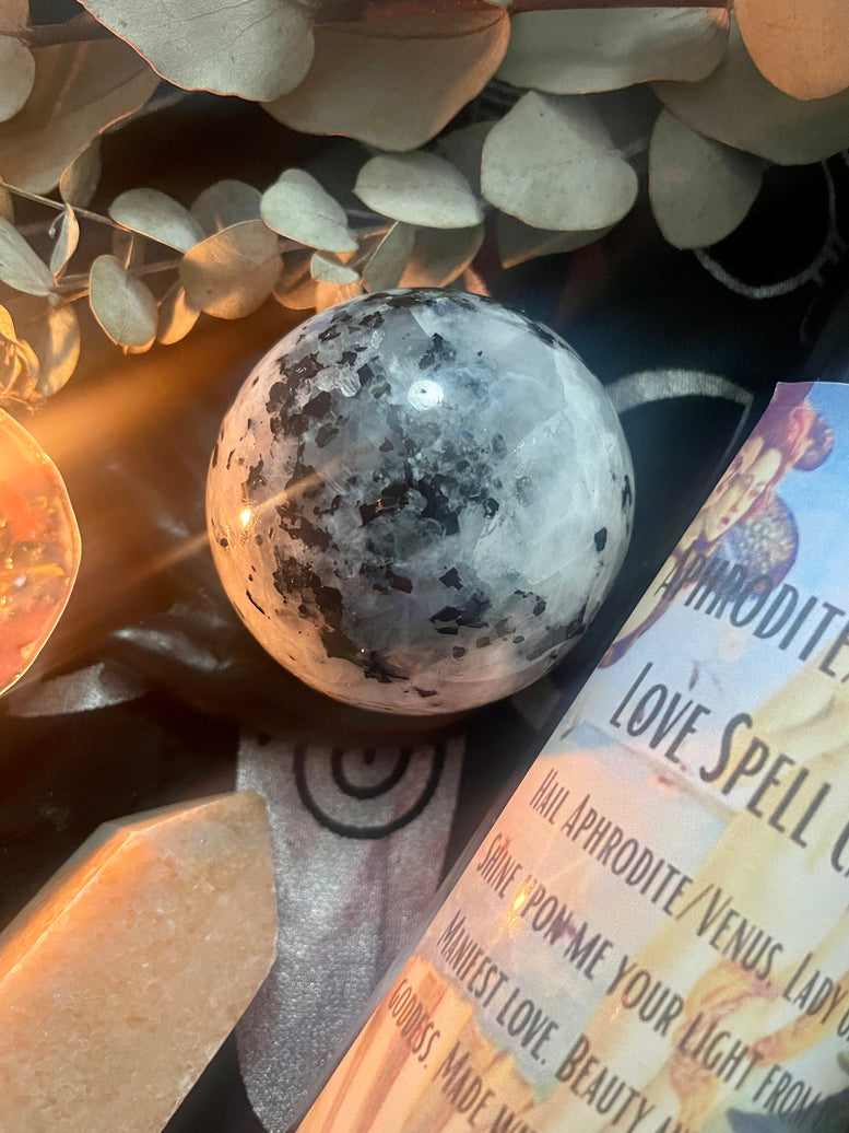 7cm Rainbow Moonstone Flashy Sphere/Crystal Ball | Gemstones | Rocks | Witchcraft | Wiccan | Pagan | Healing | Reiki | Chakra | Gift | Goth