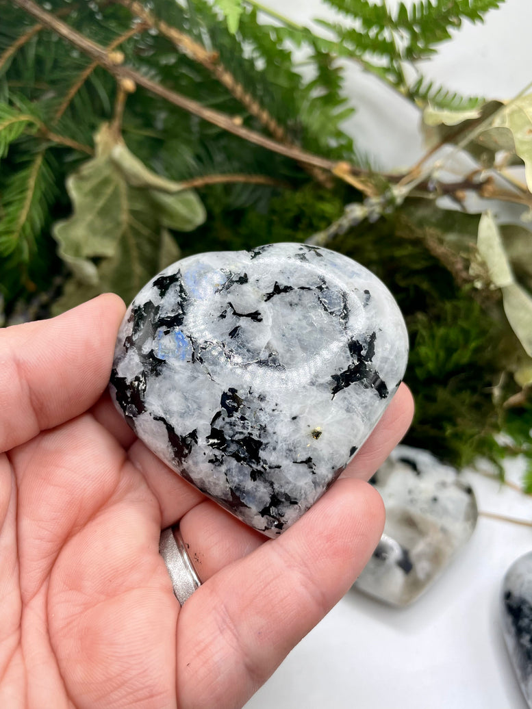 High Grade Flashy Rainbow Moonstone Hearts | Crystals | Reiki | Chakra | Healing | Witchcraft | Wiccan | Pagan | Stones | Gemstones