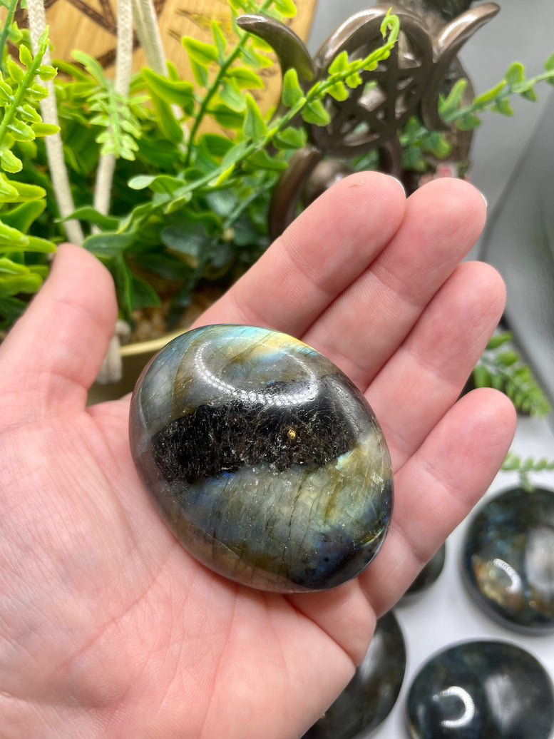 High Grade Flashy Labradorite Polished Palm Stones | Crystals | Reiki | Chakra | Gemstones | Shiny Rainbow Crystal | Home Decor | Rainbow