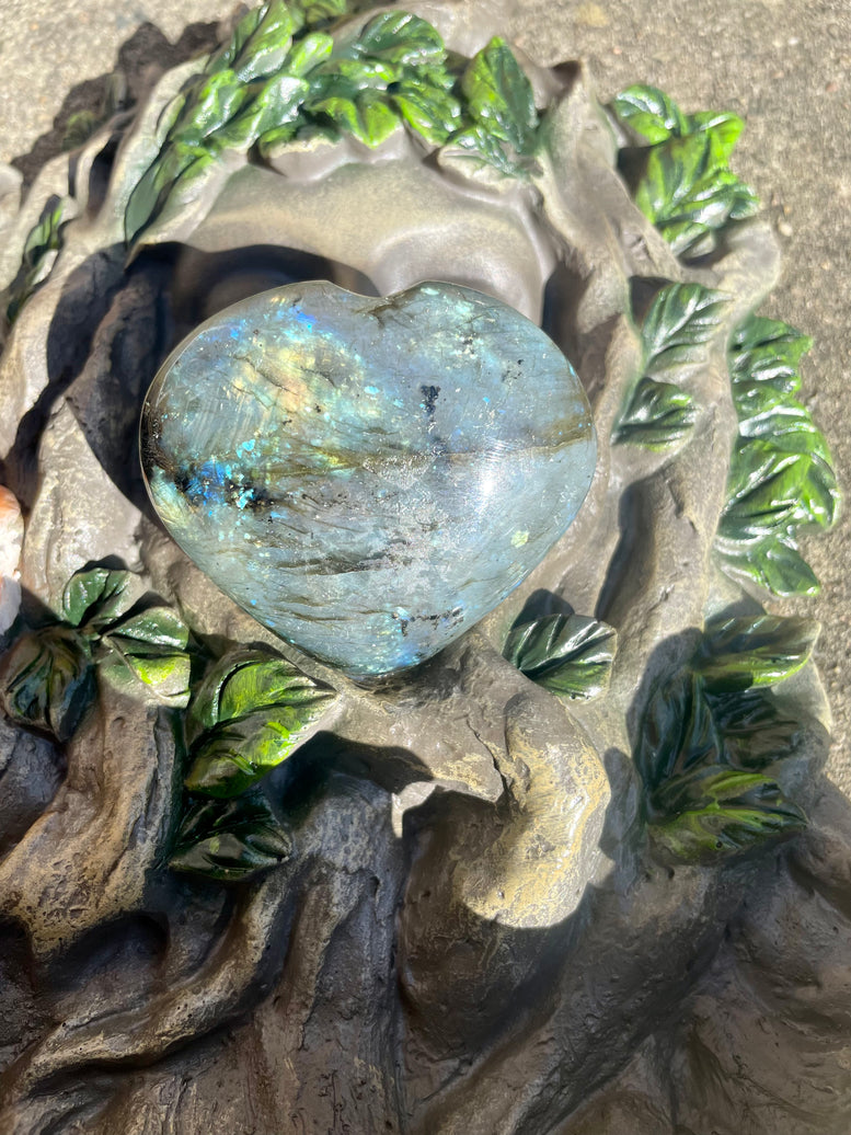 Natural Labradorite Heart | 7cm | Crystal | Crystal Healing | Reiki | Chakra | Ornament | Divination | Witchcraft | Wiccan | Pagan | Gift