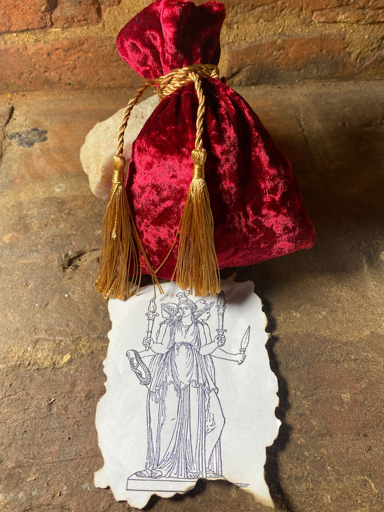 Hecate Honouring and offering Spell Kit | Wiccan | Pagan | Witchcraft | Hekate | Goddess | Moon Goddess | Crone
