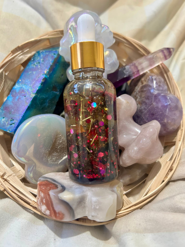 Goddess Lilith Oil - Mystical Rituals for Empowerment & Protection - 30ml Handcrafted Glass Bottle for Shadow Work & Self-Discovery