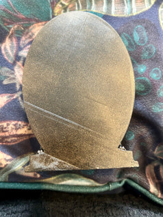 Small Goddess Hekate Altar Decoration for Witchcraft 3D Printed Resin Statue with Triple Faces Sacred Torches Serpents Keys and Loyal Hounds Gothic Home Styling Lightweight Ornaments