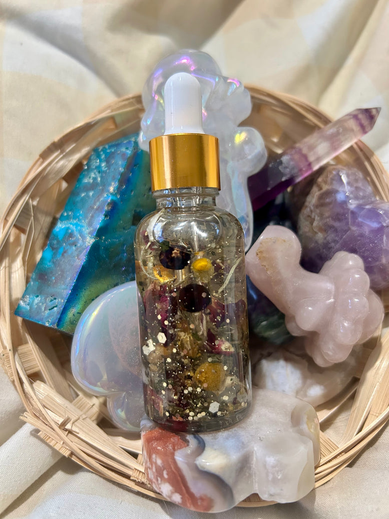 Full Moon Oil - Enhance Your Rituals with This Mystical Essential Oil for Spiritual Practices and Energy Amplification Crystals Scented Glass Bottle Fragrance Aroma