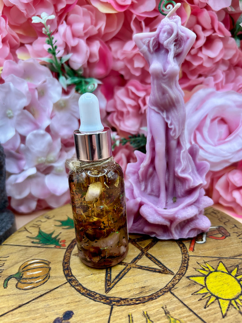 Aphrodite/Venus Spell Oil | Ritual Oil | Deity | Goddess | Amulet | Rose Quartz | Spell Bottle | Love Spell | Heart | Witchcraft | Wicca