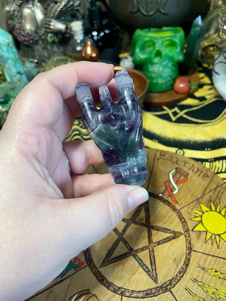 Fluorite Banded Dragon Head Crystal Carving | Fluorite | Mythical | Mythology | Ornament | Crystal Healing | Reiki | Chakra | Witchcraft