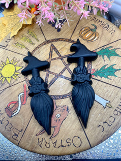 Natural Obsidian Witches Broom & Witches Hat Crystal | Crystal Healing | Reiki | Chakra | Ornament | Witchy | Witchcraft | Pagan | Wiccan