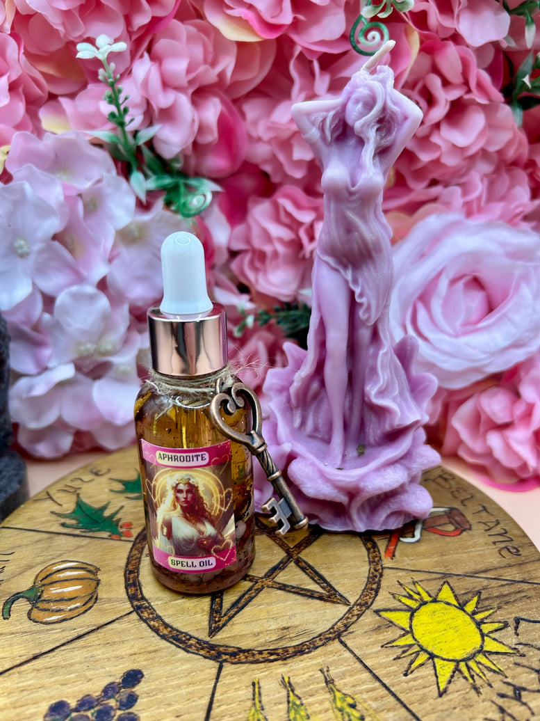 Aphrodite/Venus Spell Oil | Ritual Oil | Deity | Goddess | Amulet | Rose Quartz | Spell Bottle | Love Spell | Heart | Witchcraft | Wicca