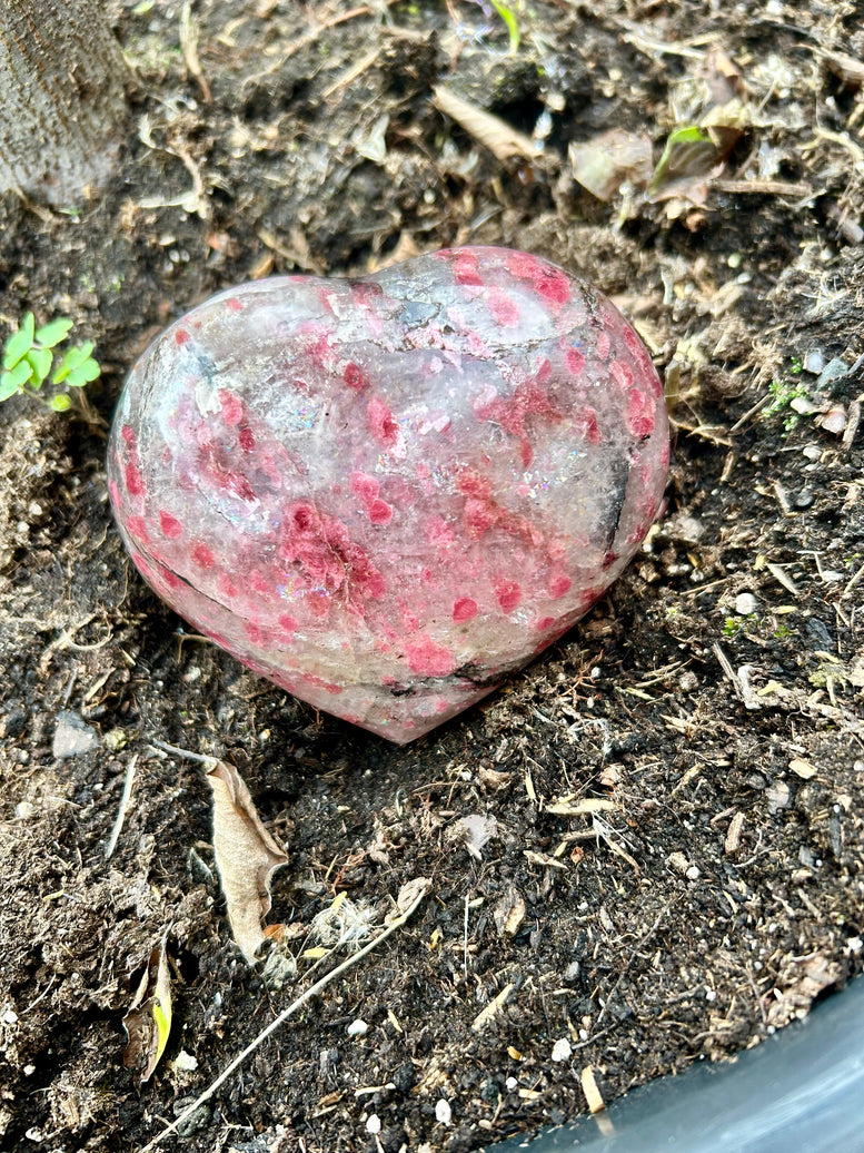 Rhodonite Crystal Heart Carving | Compassion Stone | Gemstones | Reiki | Chakra | Crystal Healing | Witchcraft | Wicca | Pagan | Love | Gift