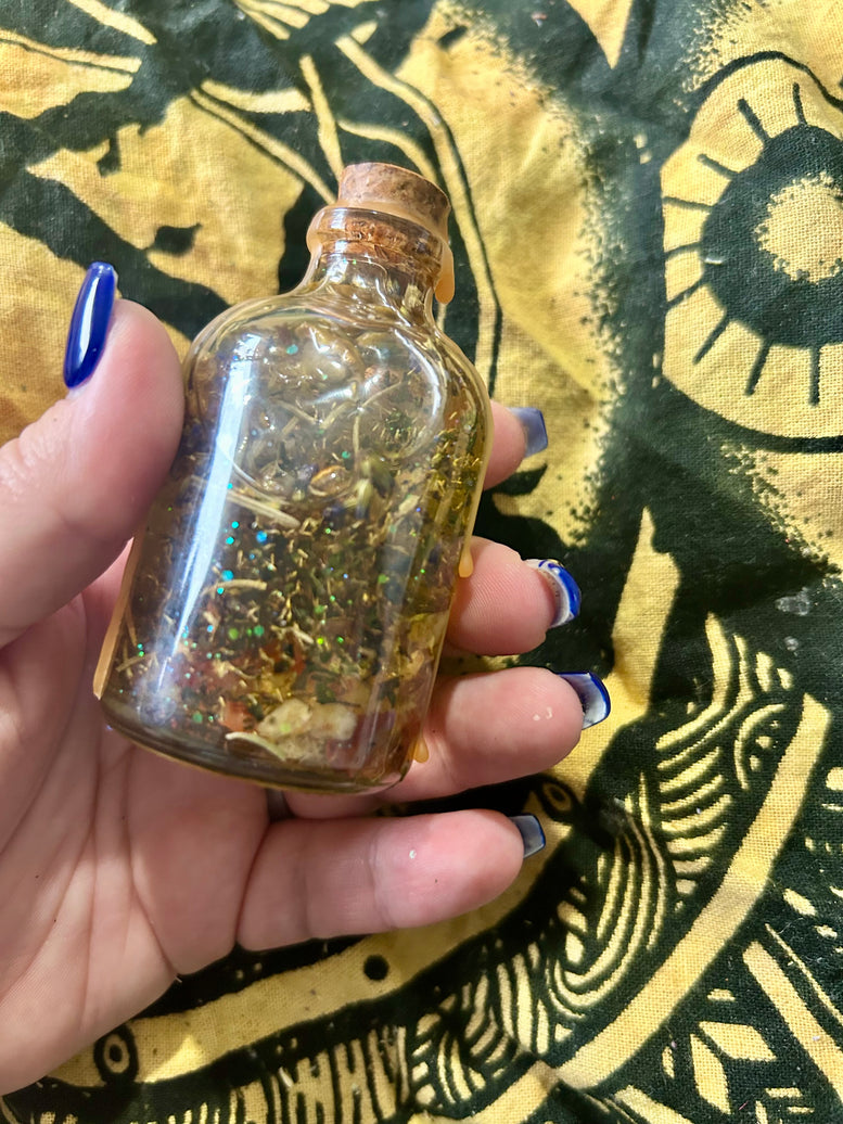 Witches Self Confidence Ritual Spell Oil: Oils and herbs blend | Wiccan | Pagan | Spell Oil