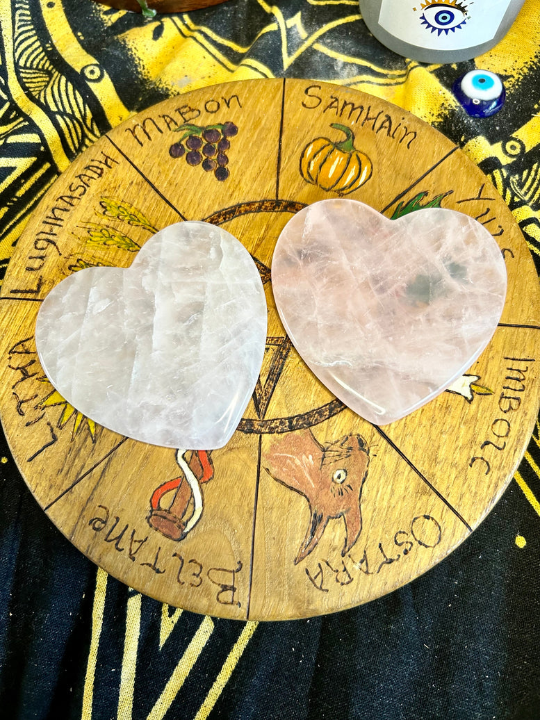 Rose Quartz Heart Plate | Crystals | Ornaments | Witchcraft | Wiccan | Pagan | Reiki | Chakra | Meditation | Spirituality | Altar | Gift