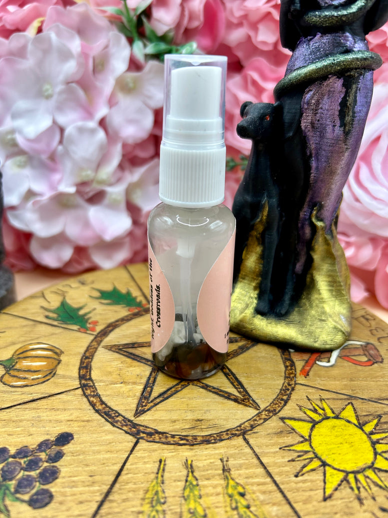 Goddess Hecate/Hekate Room Spray | Deity | Crossroads | Keys | Wiccan | Pagan | Witchcraft | Protection | Fragrance | Linen Mist