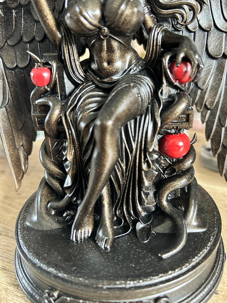 Dark Goddess Lilith Statue – Witchy Altar Decor Resin 3d printed with Apple decoration Ornaments Religious