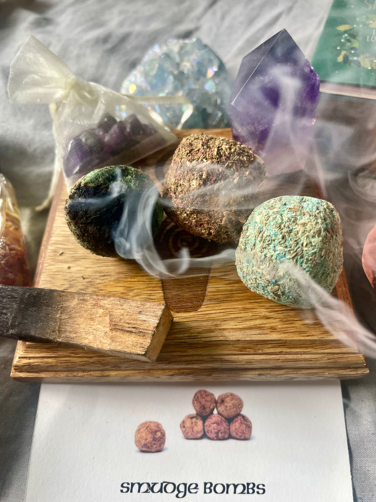 Sagrada Madre Smudge Bombs - Love - Fortune | Herbal | Smudge | Incense | Spells | Wicca | Pagan | Witchcraft | Natural | Smoke Cleansing