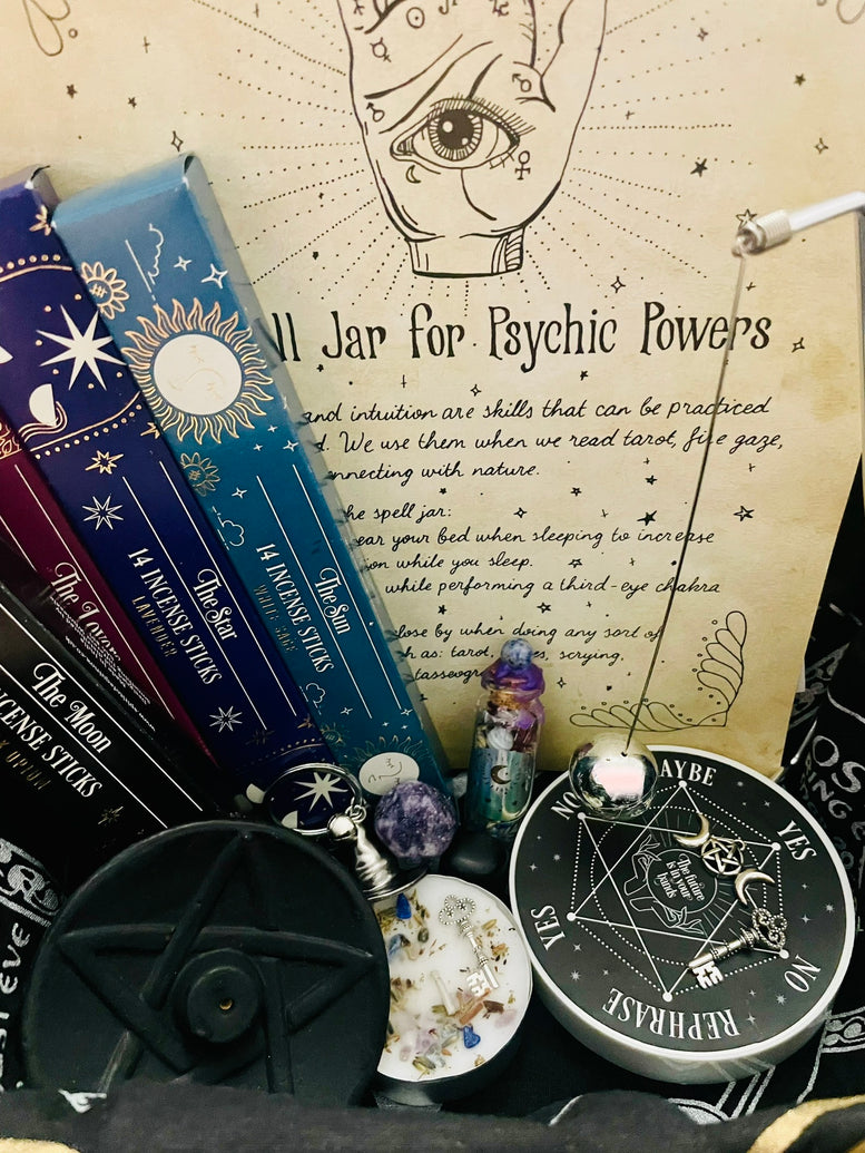 Witches Divination Gift Set - Decision Maker | Third Eye | Intuition | Crystals | Spell Bottle | Spell Candle | Wicca | Pagan | Incense