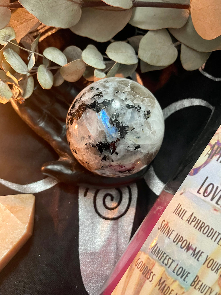 6cm Rainbow Moonstone Flashy Sphere/Crystal Ball | Gemstones | Rocks | Witchcraft | Wiccan | Pagan | Healing | Reiki | Chakra | Gift | Goth