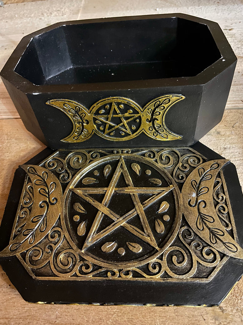 Hecates Protection Box | Hecate | Hekate | Triple Moon | Goddess | Deity | Storage | Box | Trinket | Chest | Witchcraft | Wiccan | Pagan