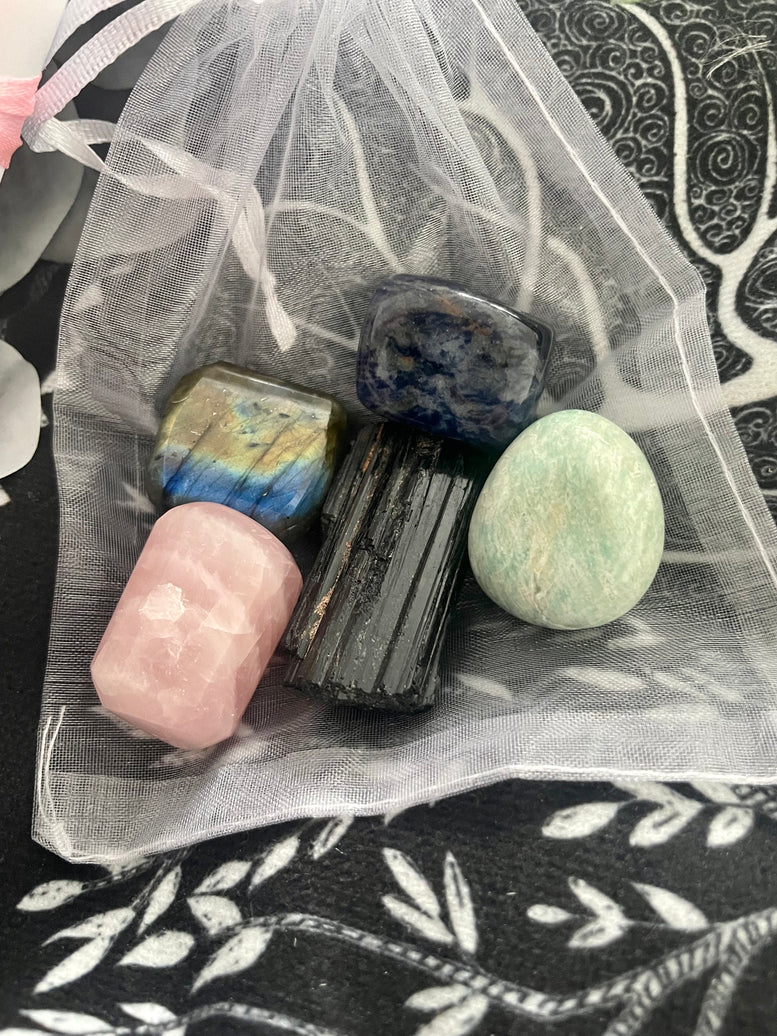 Anti Anxiety Healing Crystal Gift Set | Banish Anxiety | Crystal Healing | Crystals | Reiki | Chakra | Healing Energy | Tourmaline | Tumbles